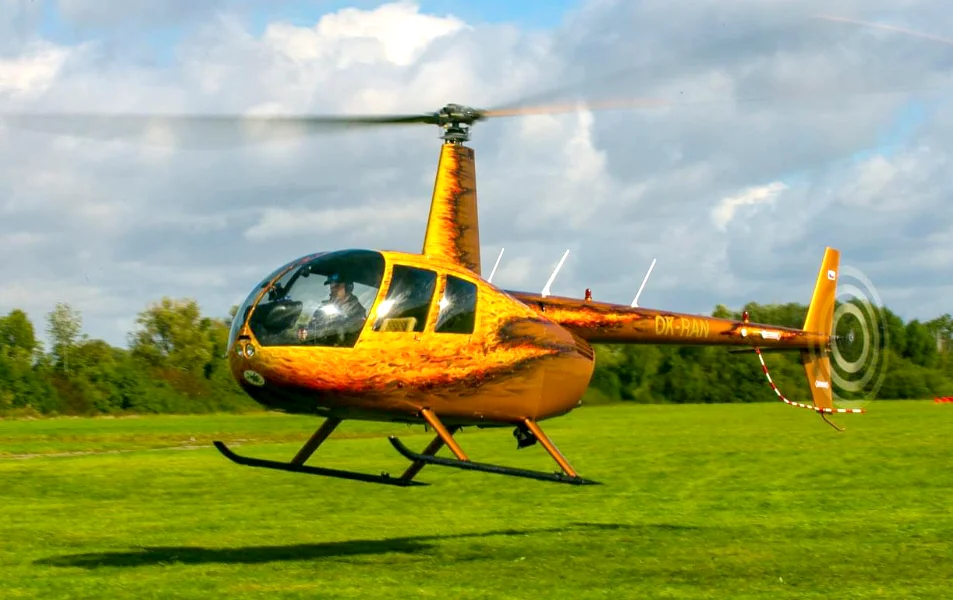 robinson-r44_gallery_1
